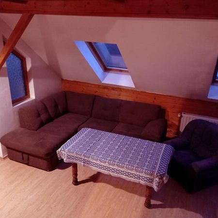 Casa De Vacanta La Kerek บอร์เซค ภายนอก รูปภาพ